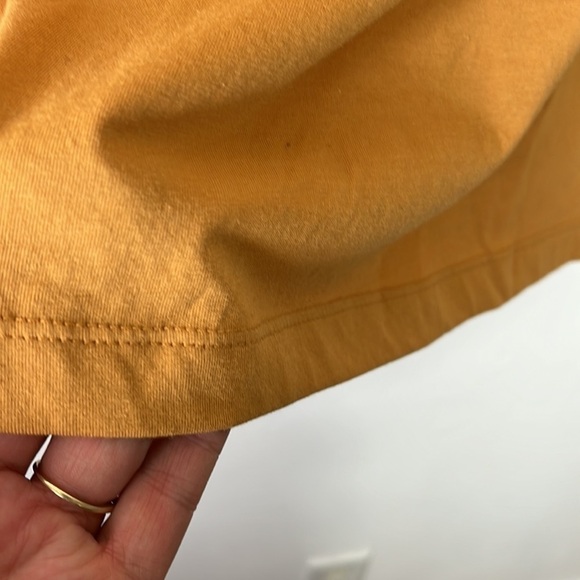 True Religion Tee Shirt Men's M Gold Black Logo Long Sleeve Stretch Knit NWT - Picture 10 of 13